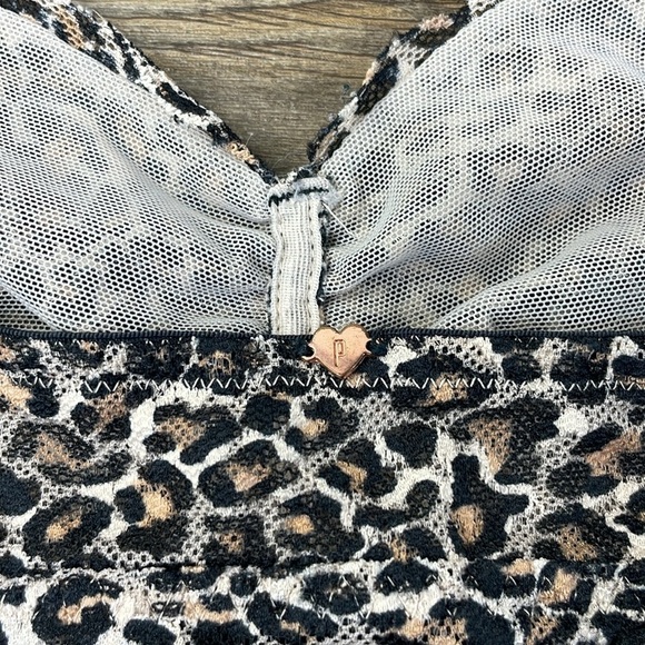 Victoria’s Secret PINK Leopard Print Lace Bralette, size Large - Picture 5 of 8